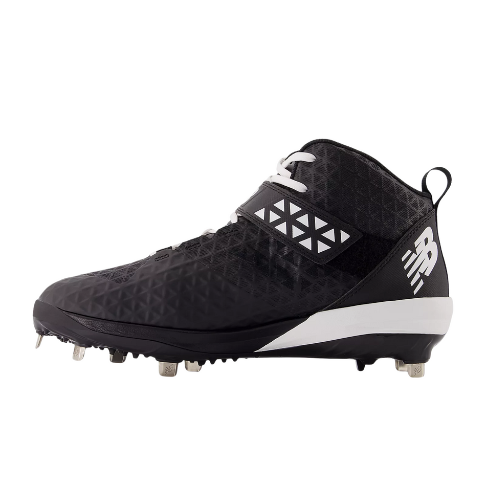 New Balance M4040v8 2E Metal Cleats